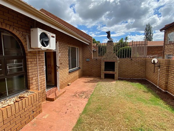 2 Bed Townhouse in Carletonville