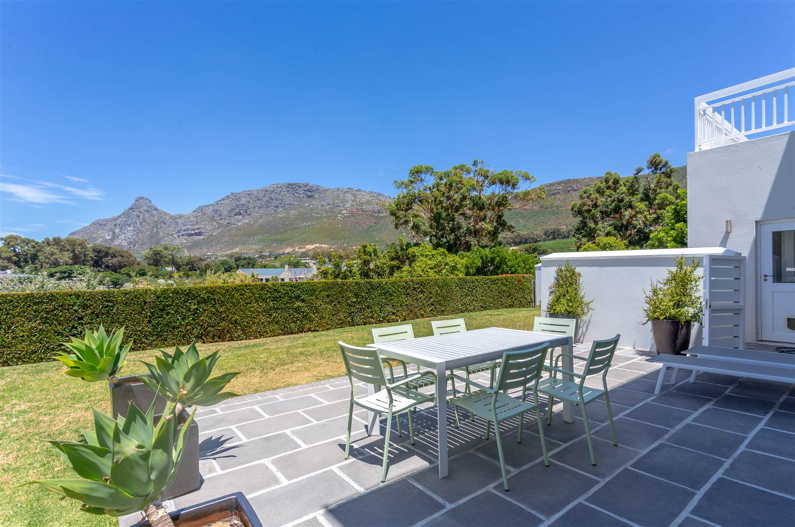 3 Bed House in Steenberg photo number 4