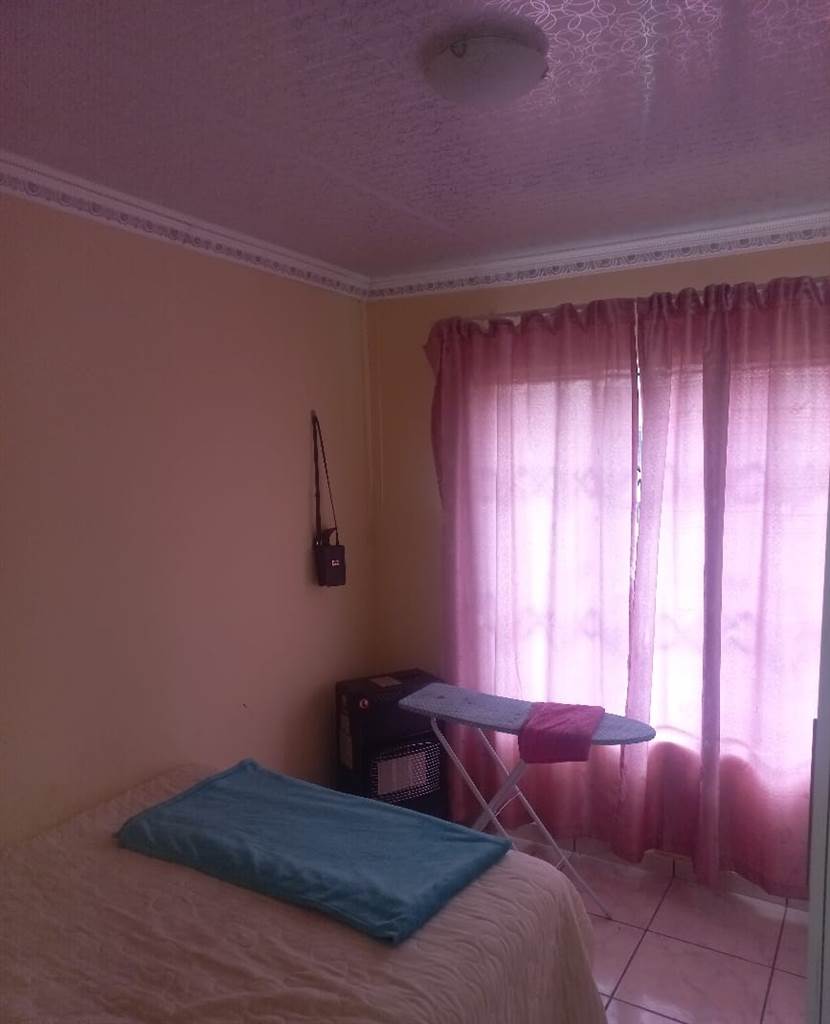 3 Bed House in Boitekong photo number 6
