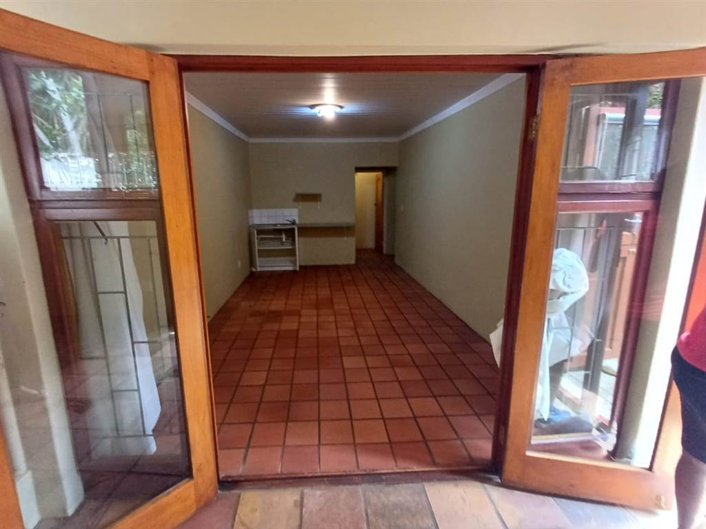 1 Bed Flat in Bredasdorp photo number 13