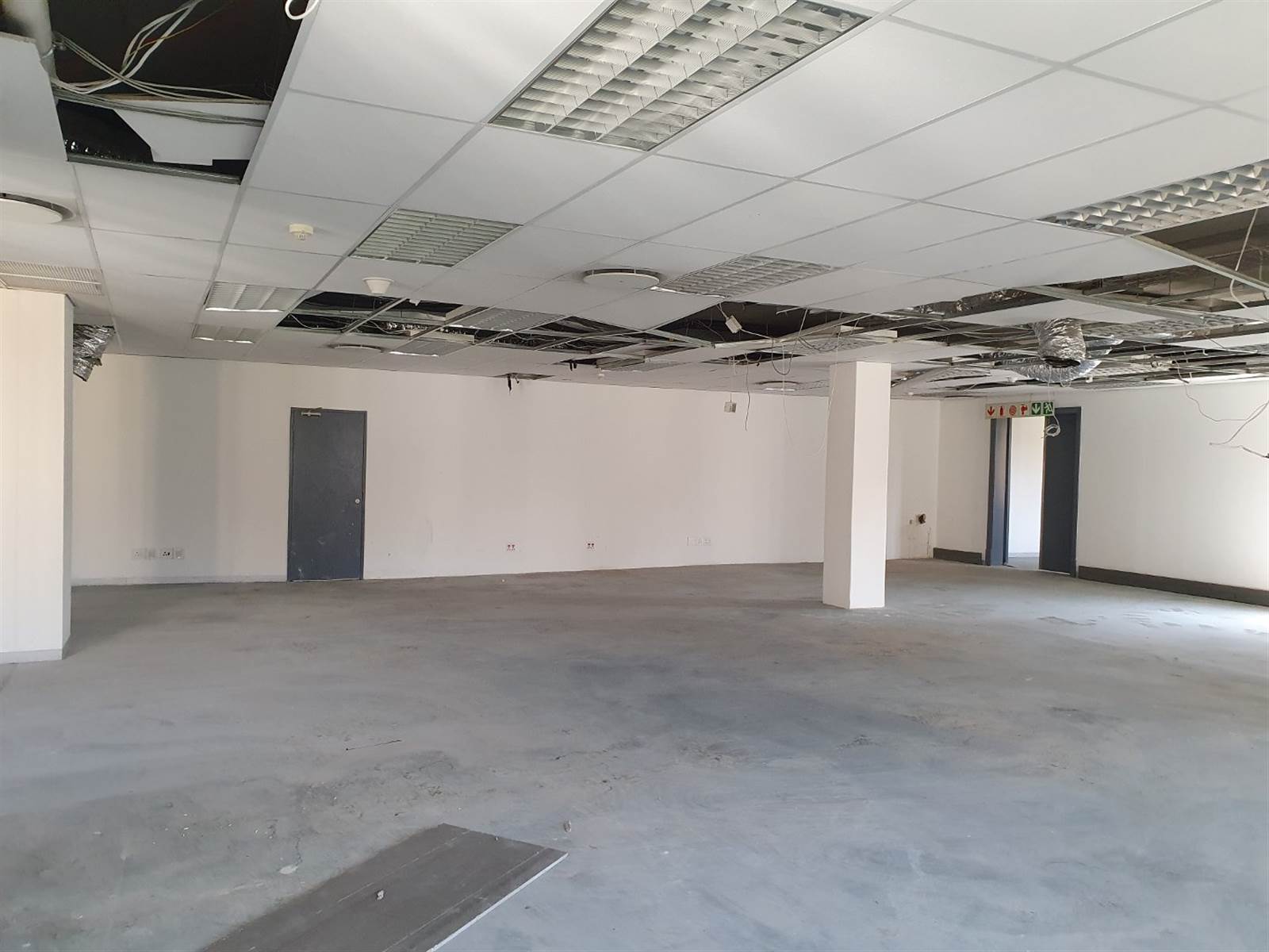 158  m² Commercial space in Fourways photo number 9