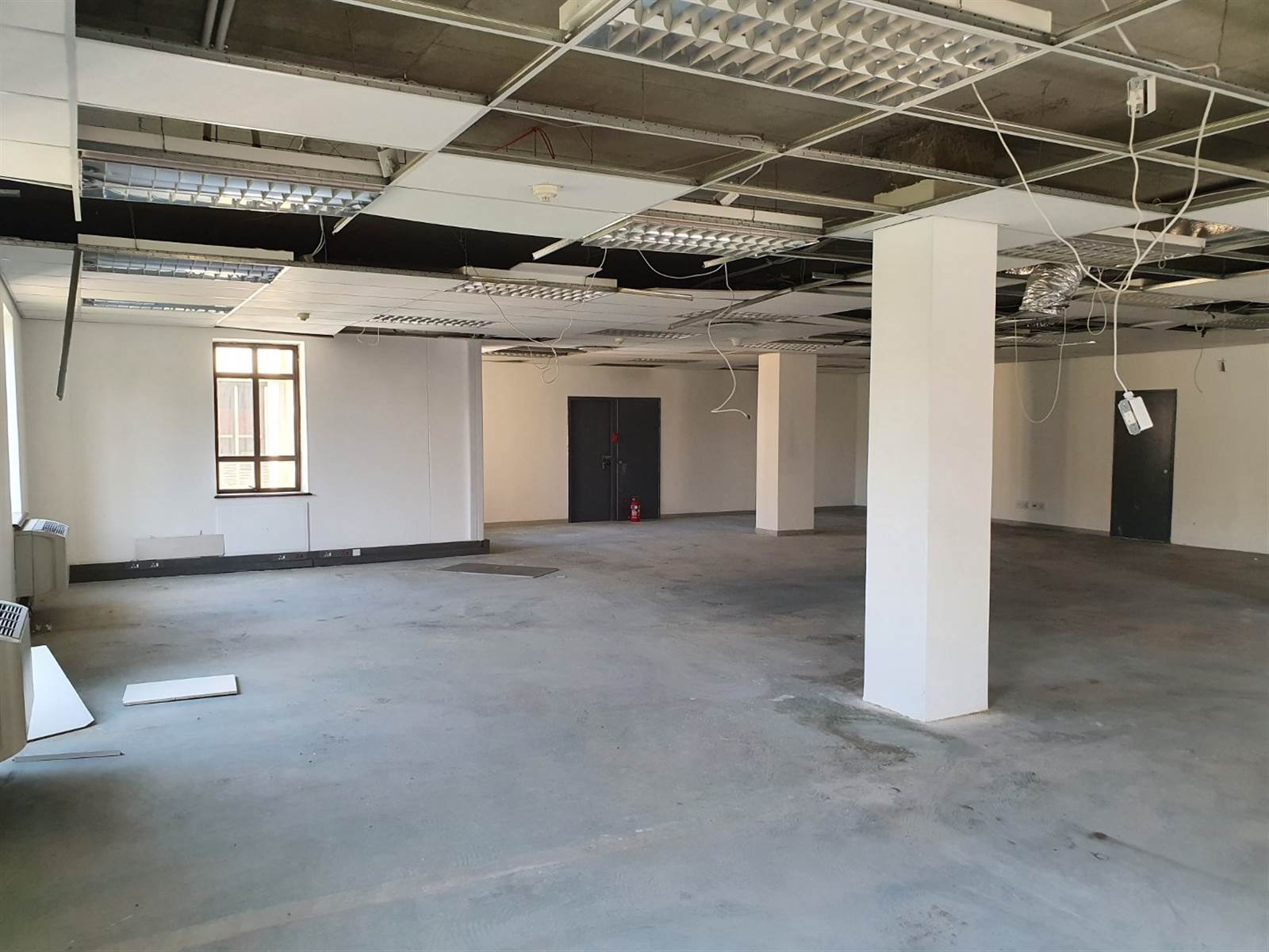 158  m² Commercial space in Fourways photo number 10
