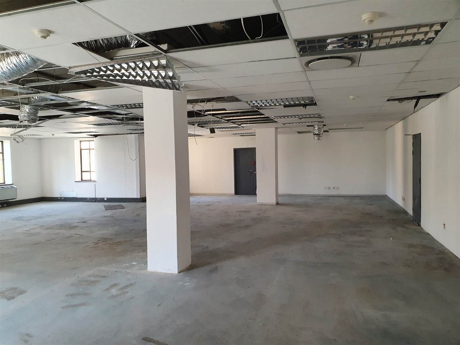 158  m² Commercial space in Fourways photo number 5