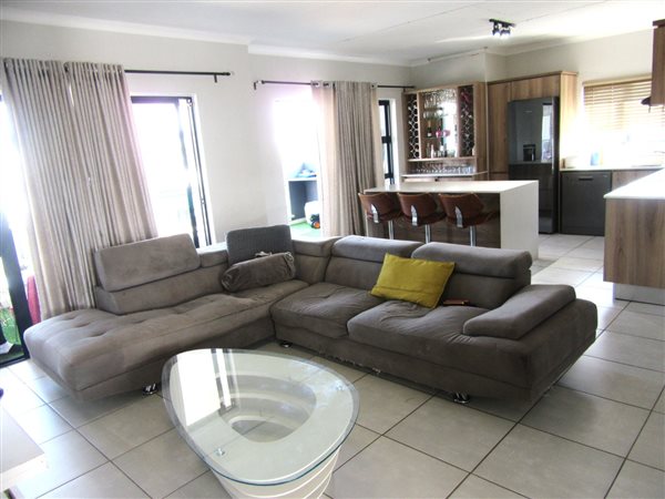 2 Bed Apartment in Blyde Riverwalk Estate