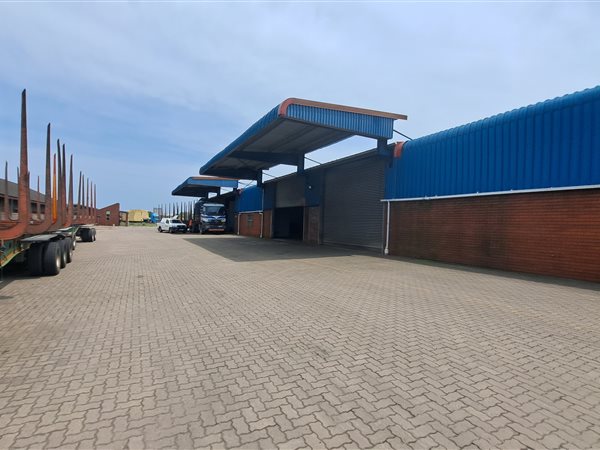 1 200 m² Industrial space 1 200 m² Industrial space