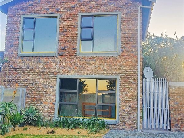 2 Bedroom Duplex 2 Bedroom Duplex