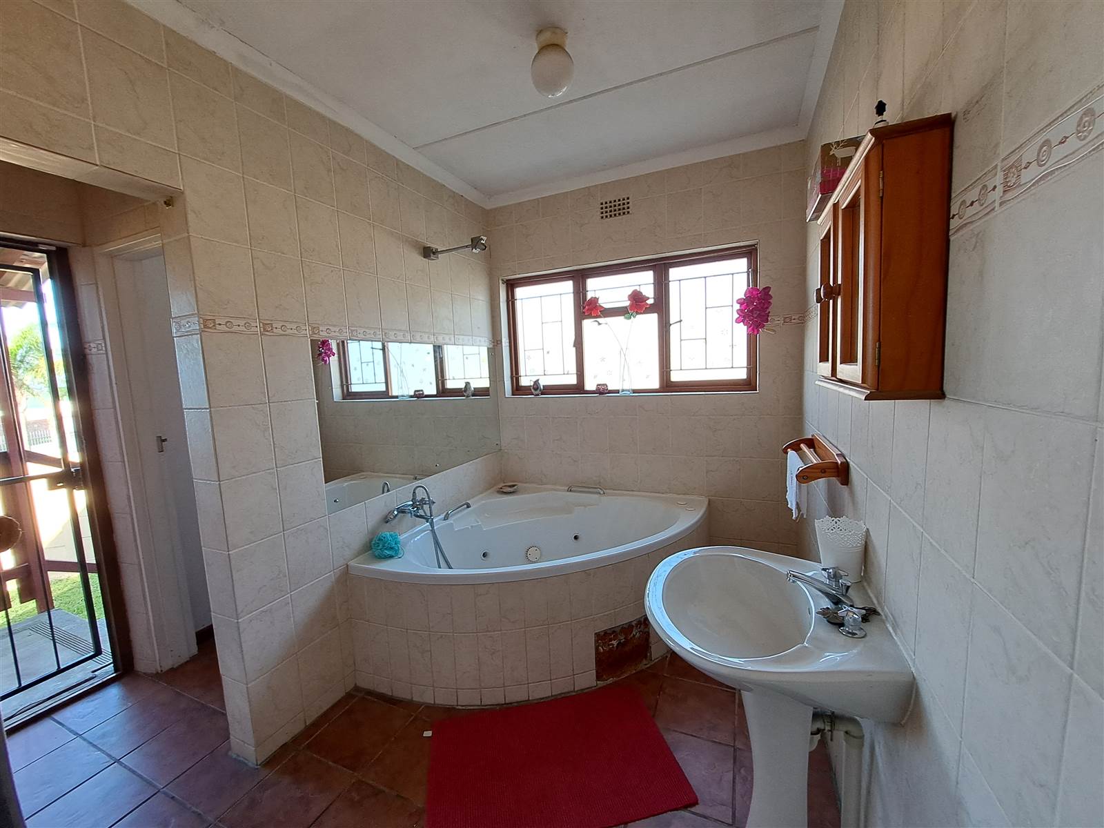 4 Bed House in Bredasdorp photo number 9