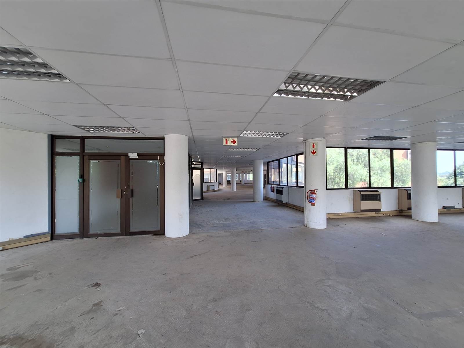 1041  m² Office Space in Centurion CBD photo number 7