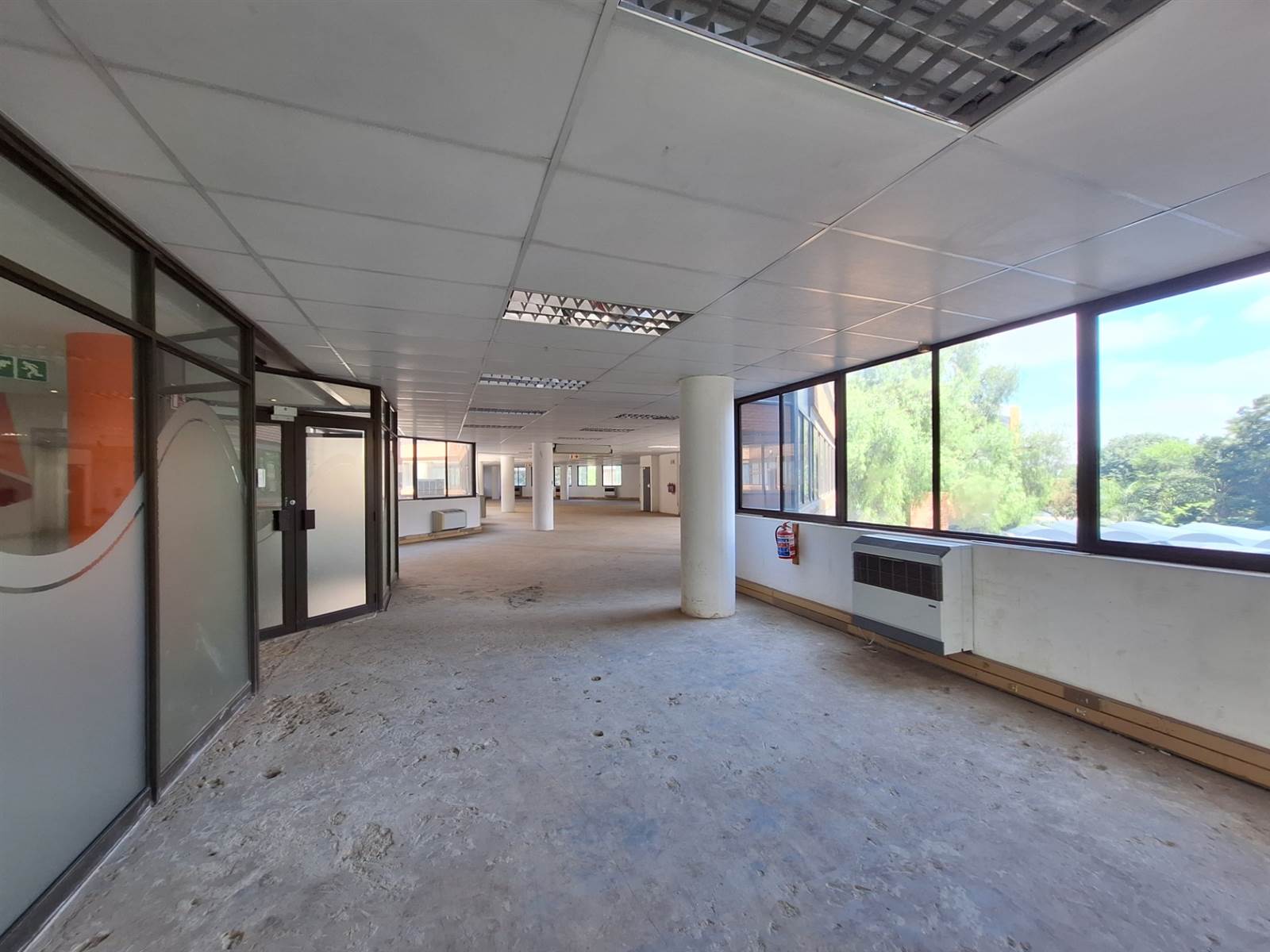 1041  m² Office Space in Centurion CBD photo number 13