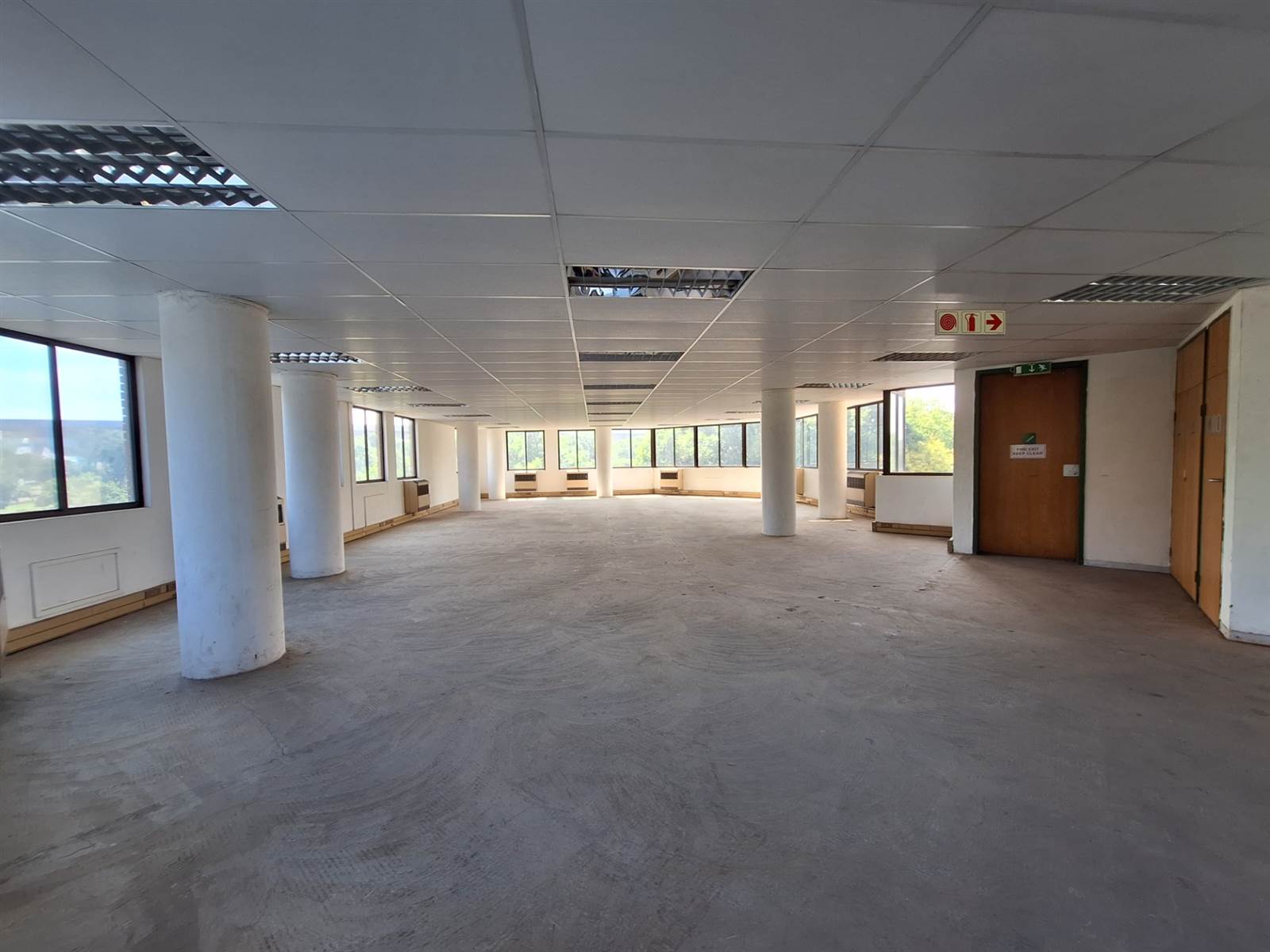 1041  m² Office Space in Centurion CBD photo number 10