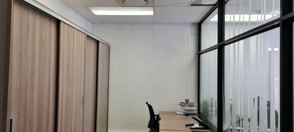 165  m² Office Space in Illovo photo number 6