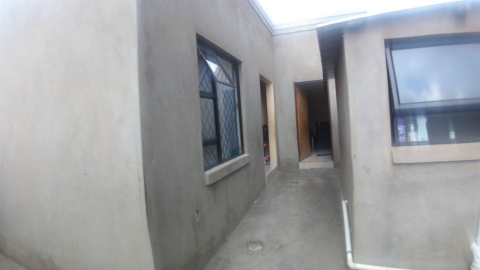 2 Bed House in Emdeni photo number 13