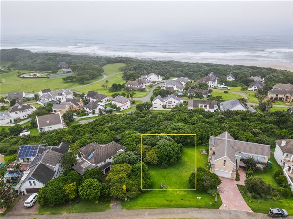 710 m² Land available in Cove Rock