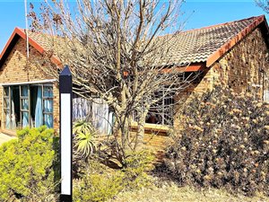 2 Bed Townhouse in Kleinfontein