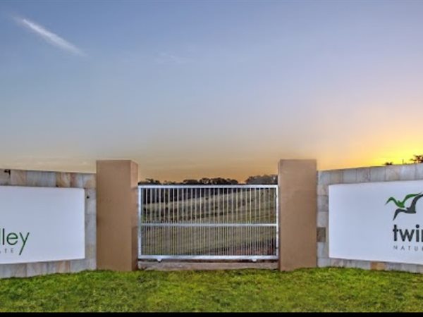 2 685 m² Land