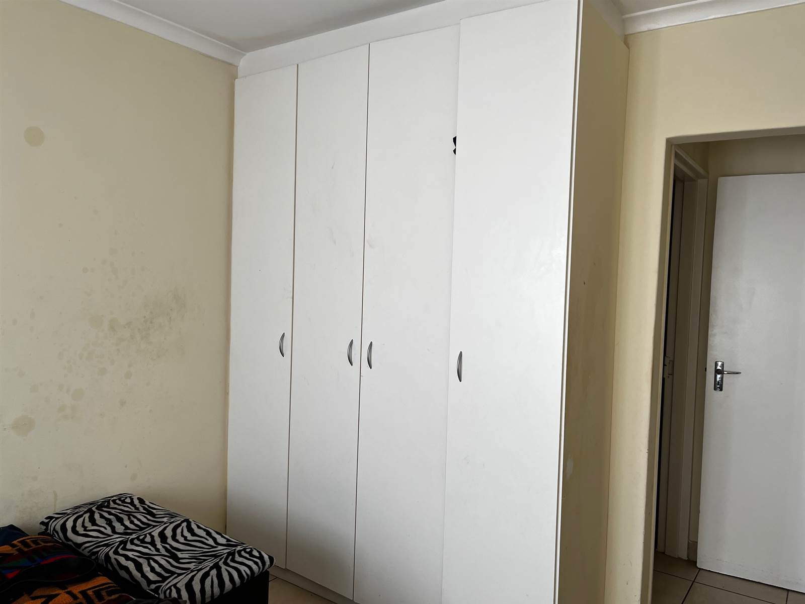 2 Bed Apartment in Winterhoek Park photo number 9