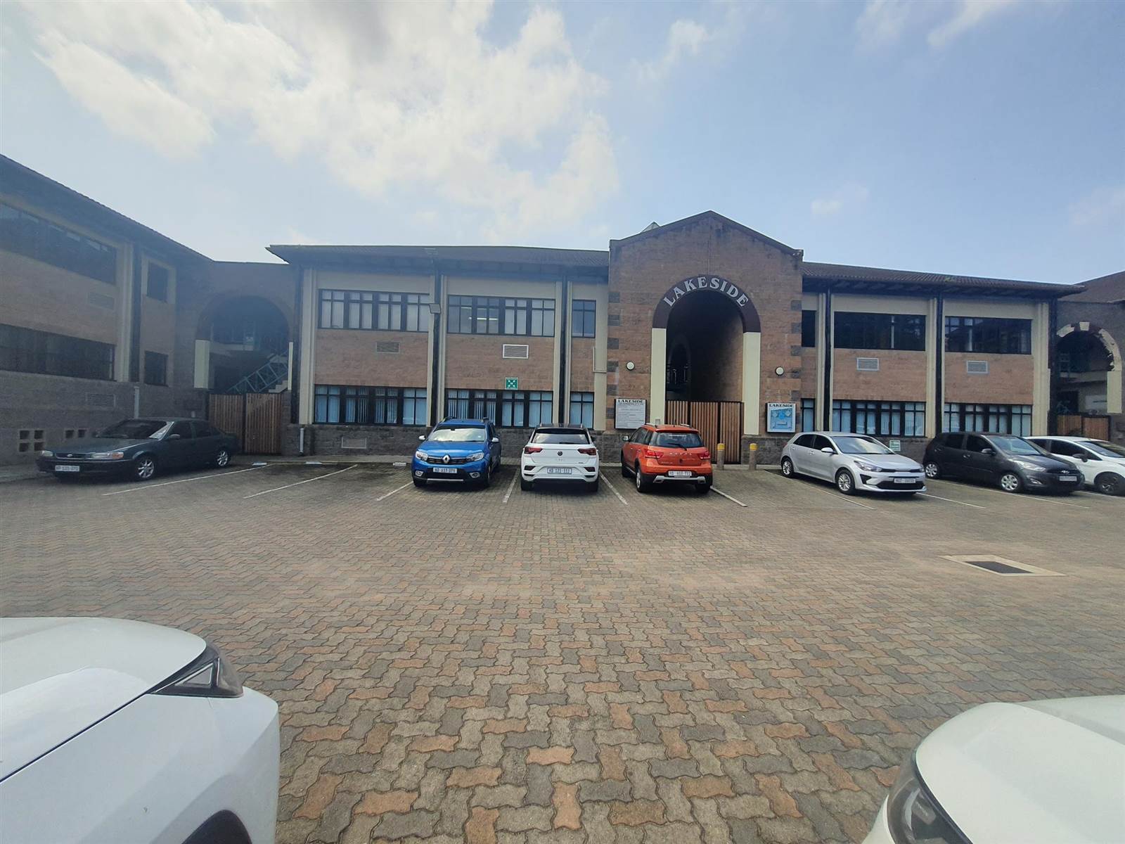 107  m² Commercial space in Westville photo number 1