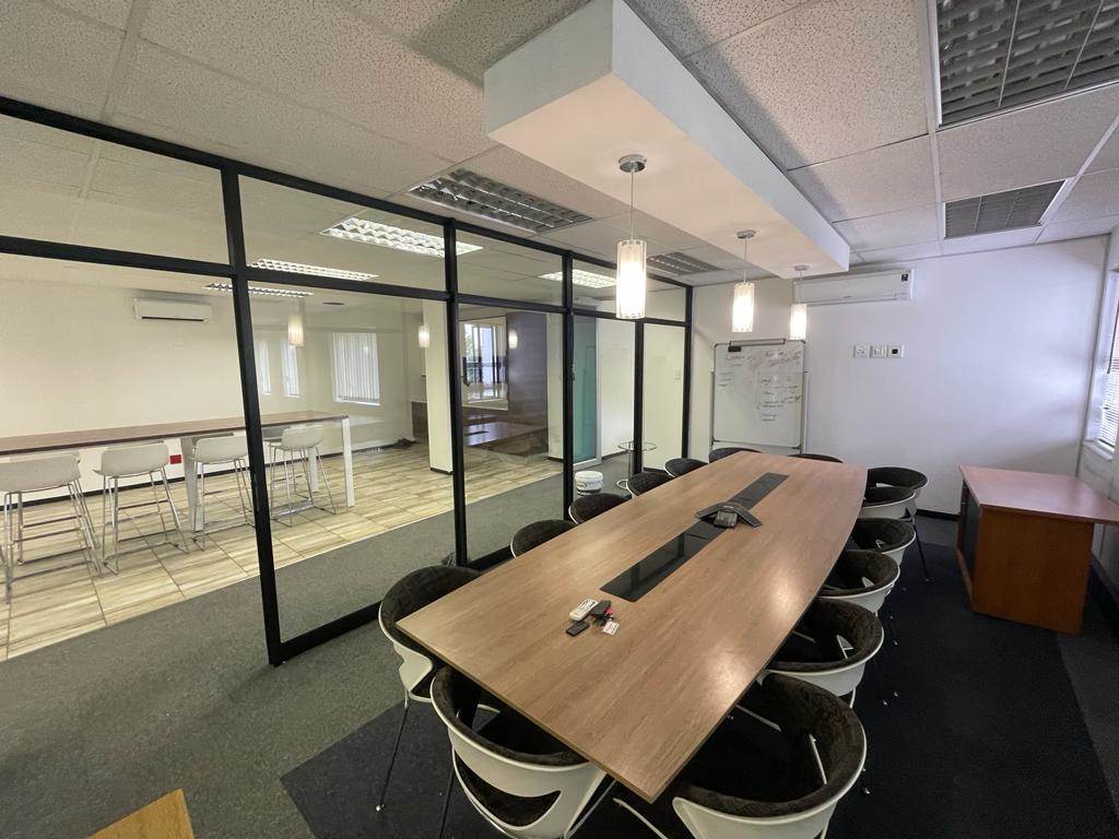 365.77  m² Commercial space in Rosebank photo number 10