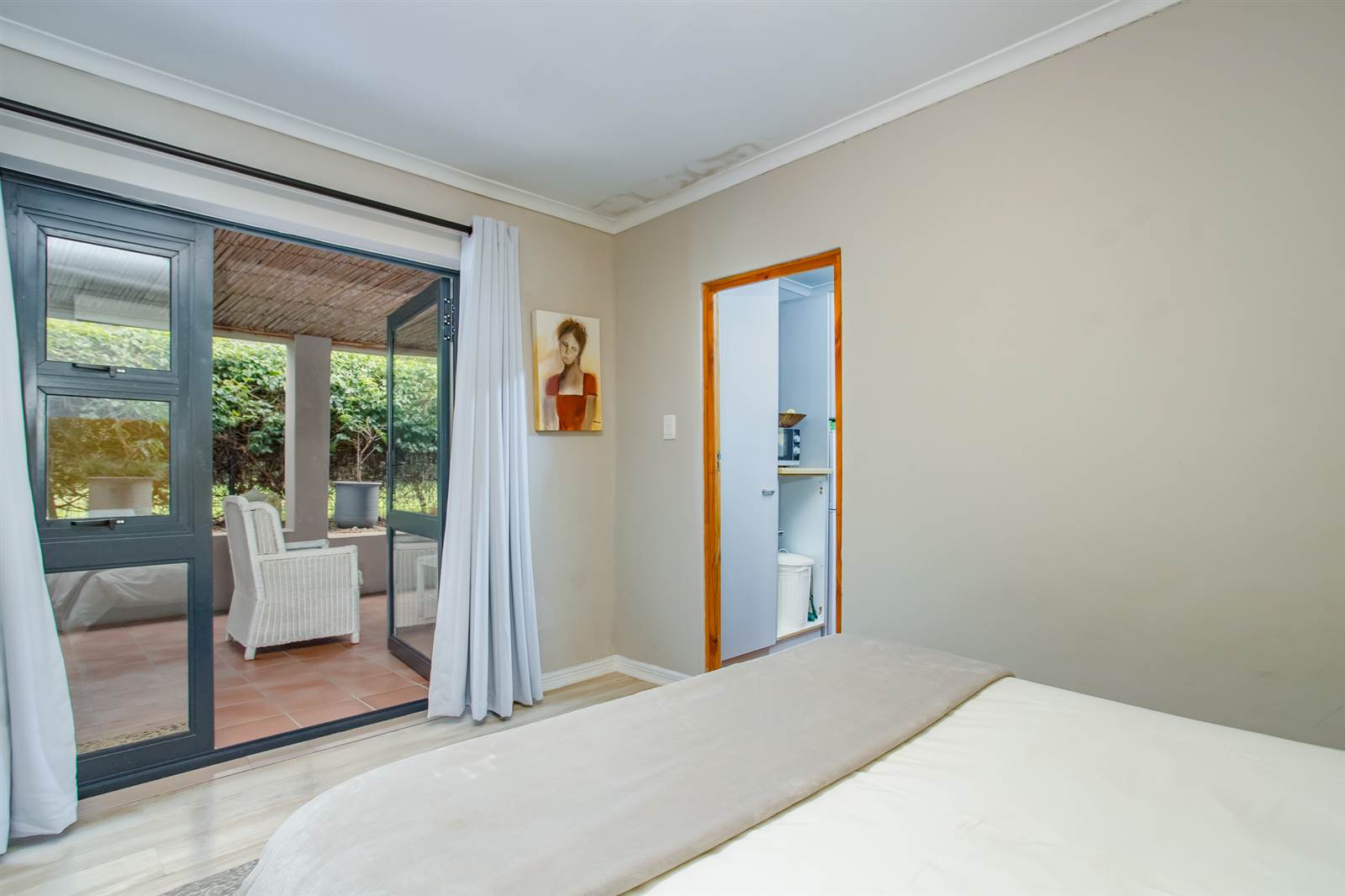 6 Bed House in Paarl photo number 29