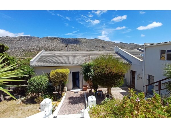 3 Bed House in Glencairn Heights
