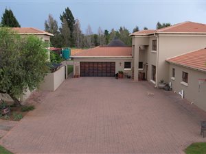 5 Bed House in Blue Saddle Ranches