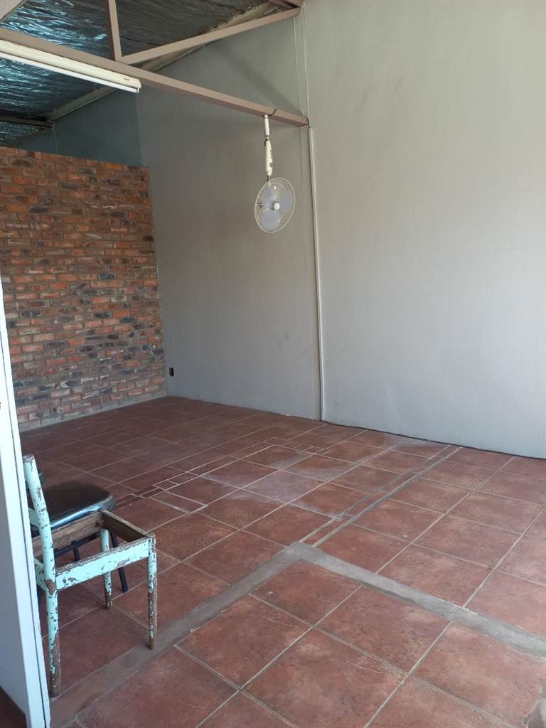 223  m² Commercial space in Modimolle photo number 11