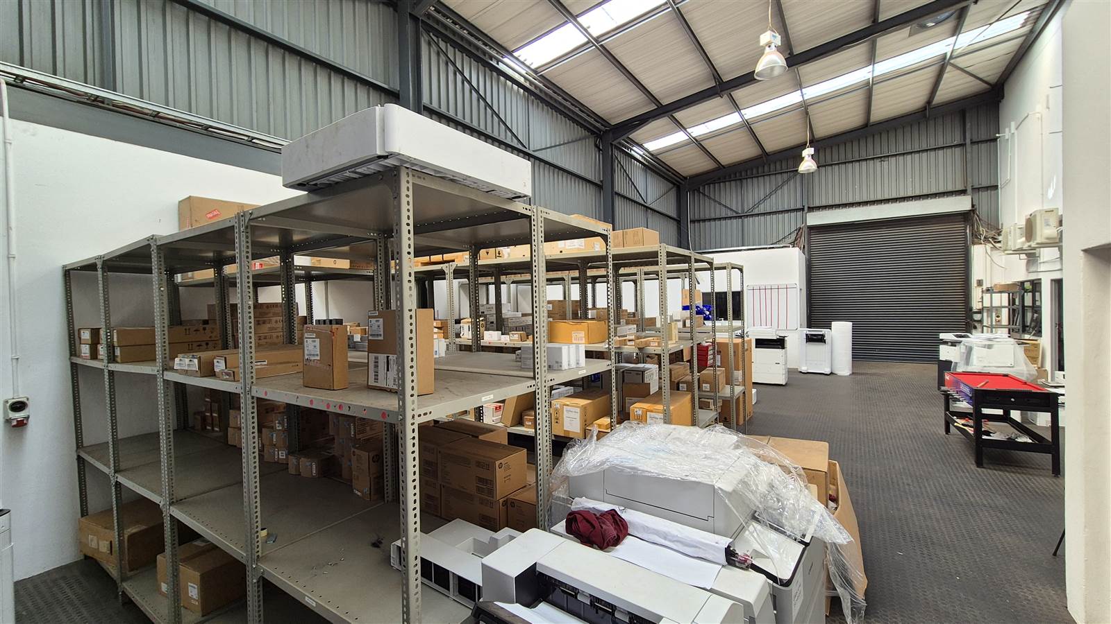 364  m² Industrial space in North Riding photo number 5