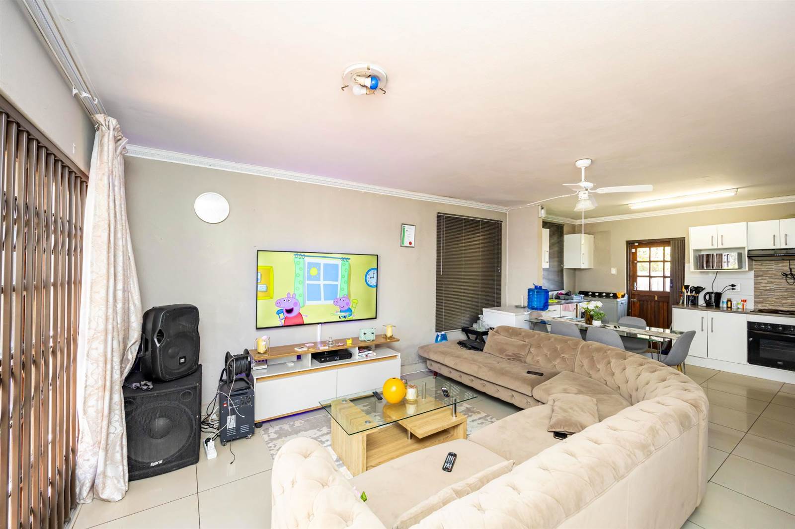 2 Bed Apartment in Southernwood photo number 4