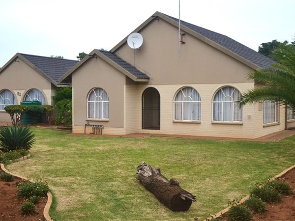 3 Bedroom House 3 Bedroom House