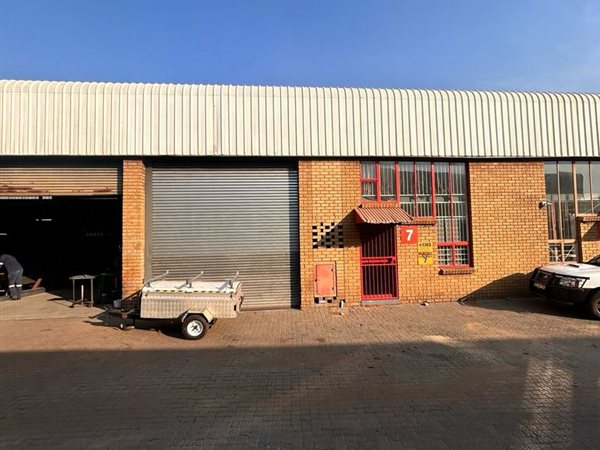 173  m² Industrial space