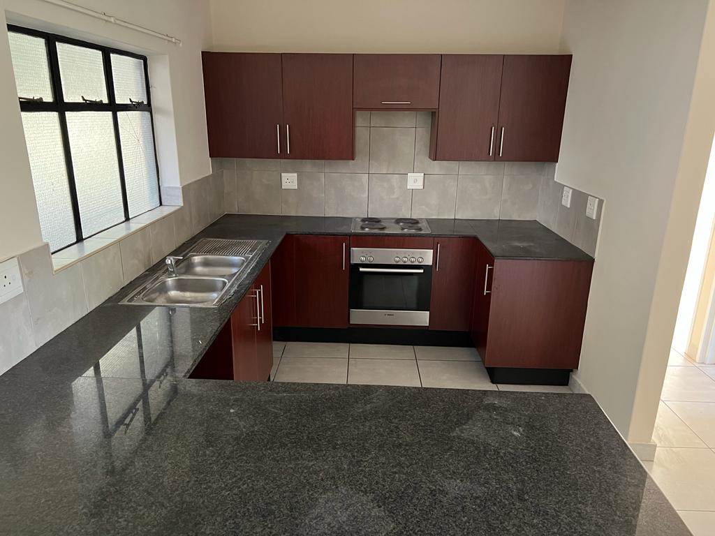 2 Bed Apartment in Boksburg Central photo number 1