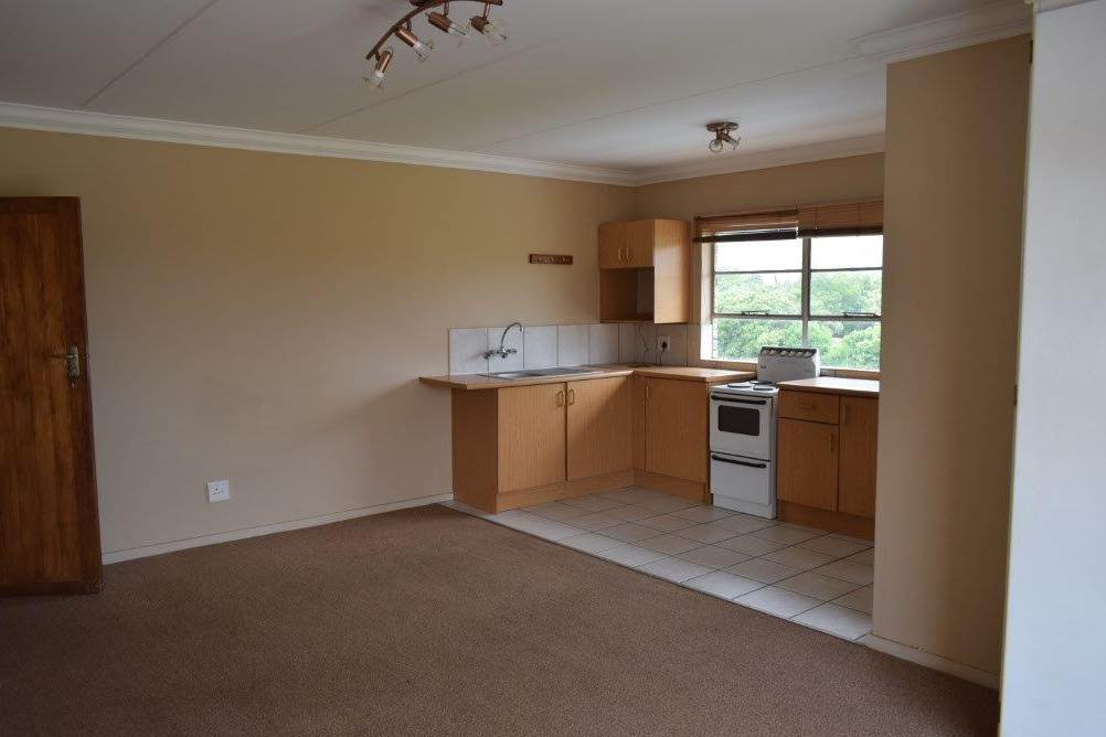 1 Bed Apartment in Kanoniers Park photo number 2
