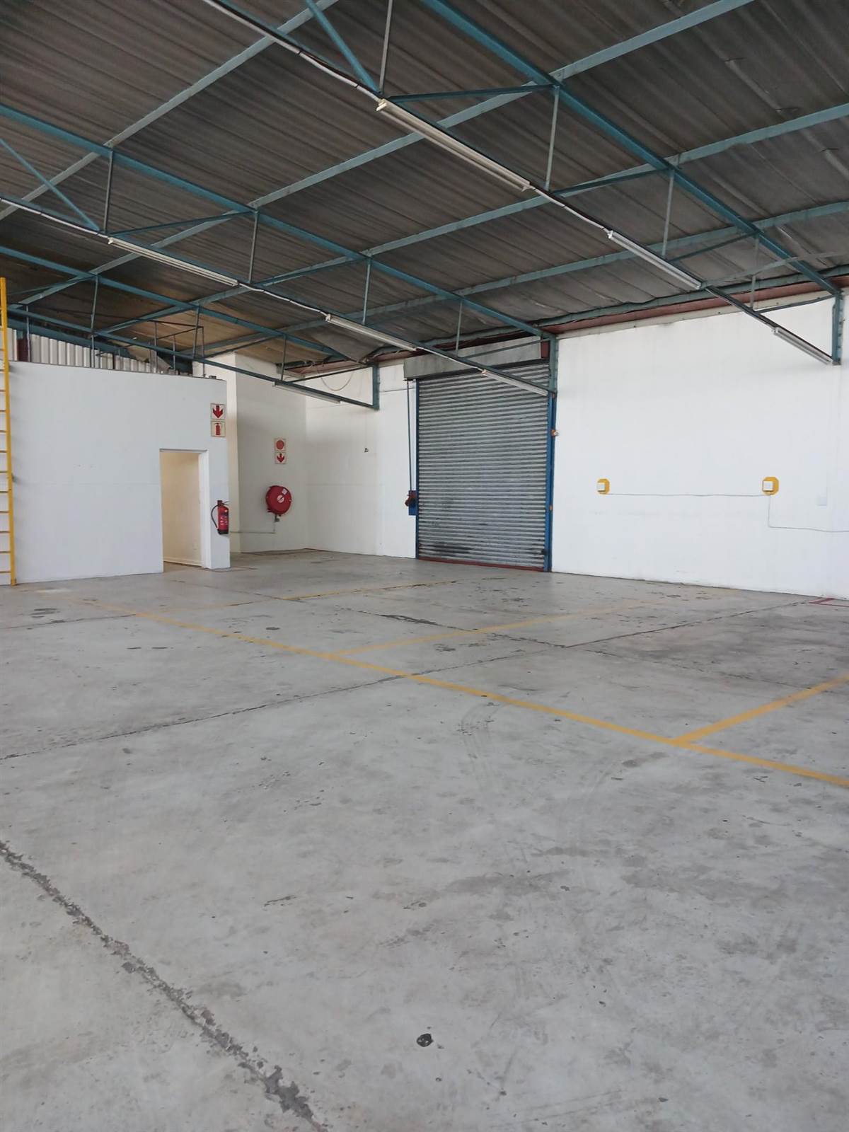 405  m² Industrial space in Spartan photo number 5