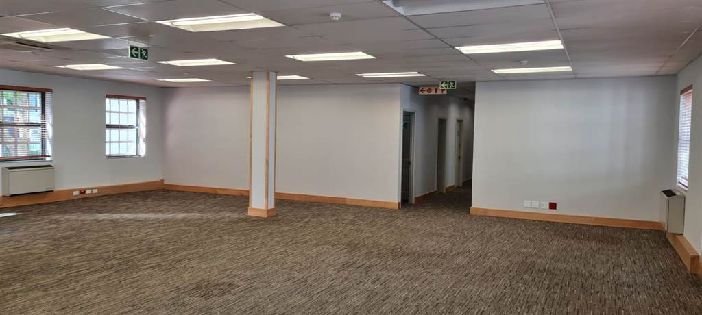 210  m² Office Space in Parktown North photo number 14