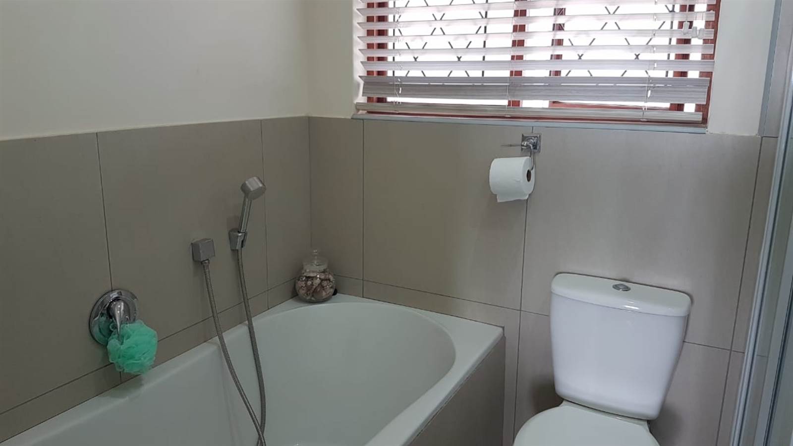 1 Bed Apartment in Howick photo number 14