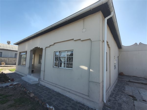 2 Bedroom House 2 Bedroom House