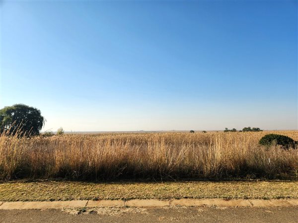 1 006 m² Land