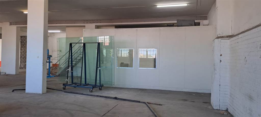 730  m² Commercial space in Maitland photo number 10
