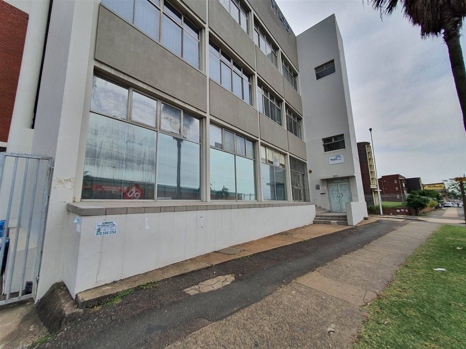 582  m² Commercial space in Greyville photo number 16