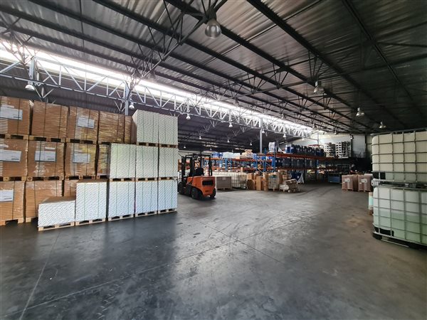 2 000  m² Industrial space