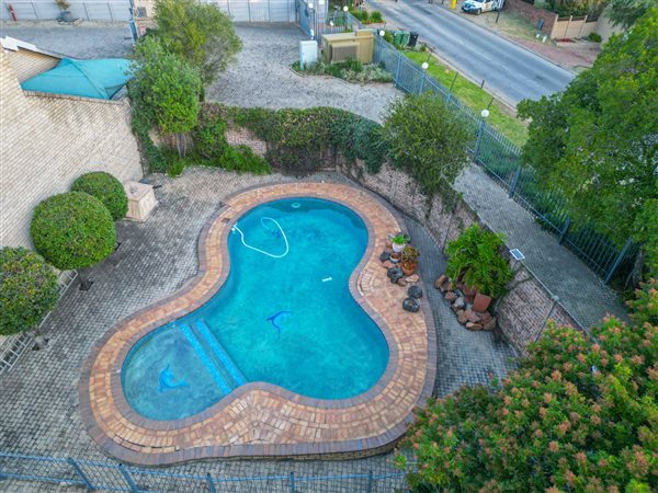 3 Bedroom Townhouse 3 Bedroom Townhouse