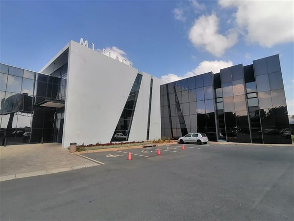 2 543  m² Commercial space
