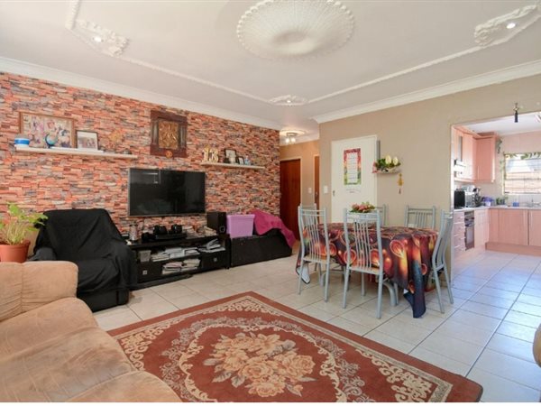 2 Bedroom Townhouse 2 Bedroom Townhouse