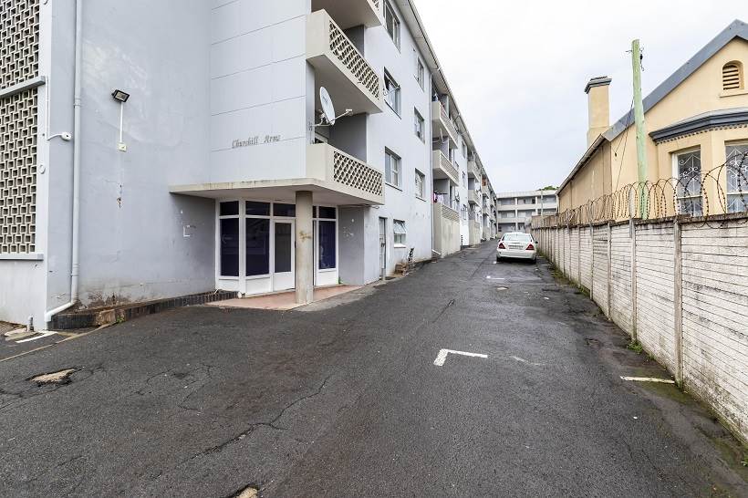 2 Bed Apartment in Southernwood photo number 7