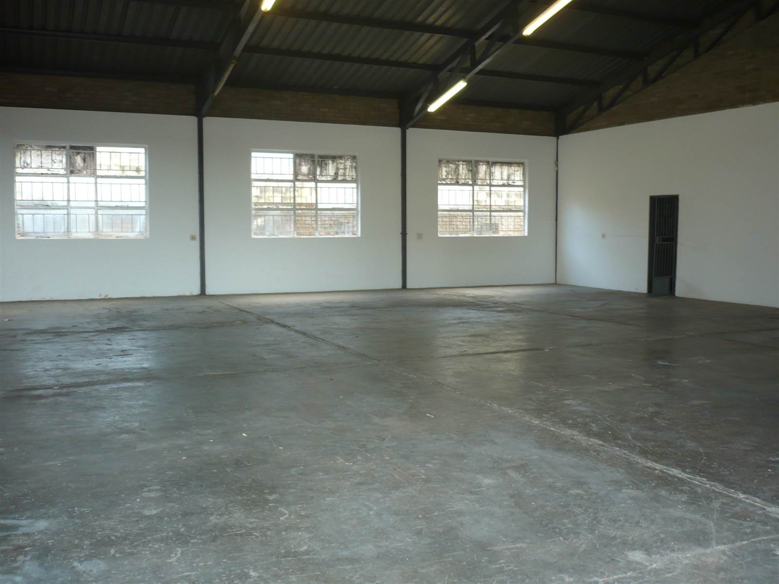 350  m² Commercial space in White River Central photo number 6