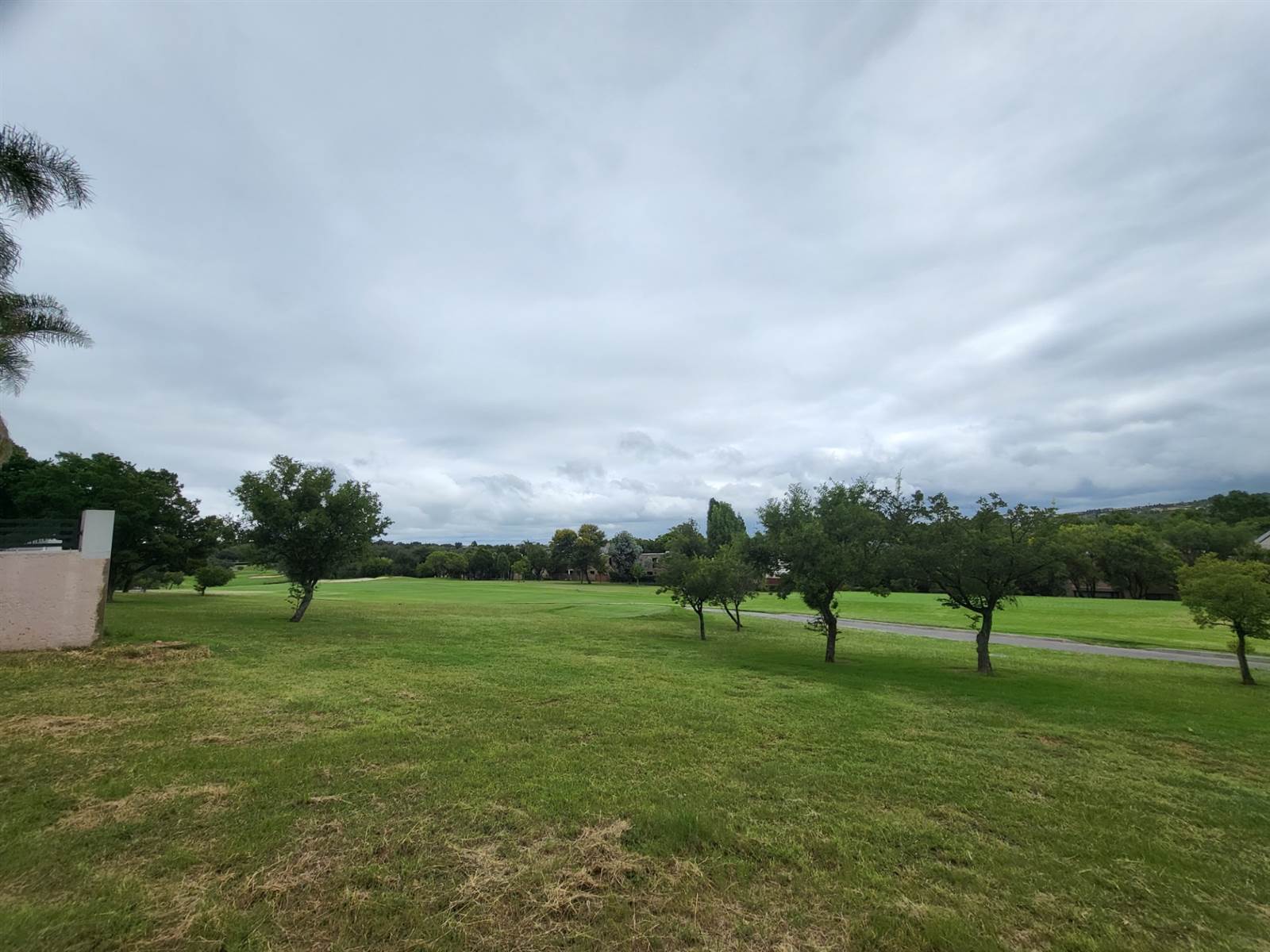 973 m² Land available in Dainfern Golf Estate photo number 6