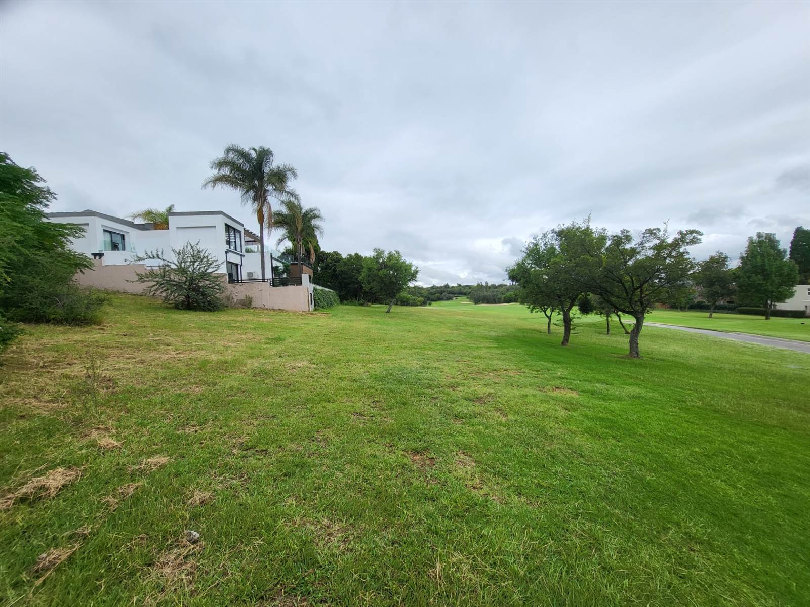 973 m² Land available in Dainfern Golf Estate photo number 9