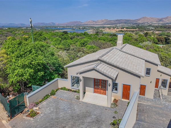 6 Bedroom House 6 Bedroom House