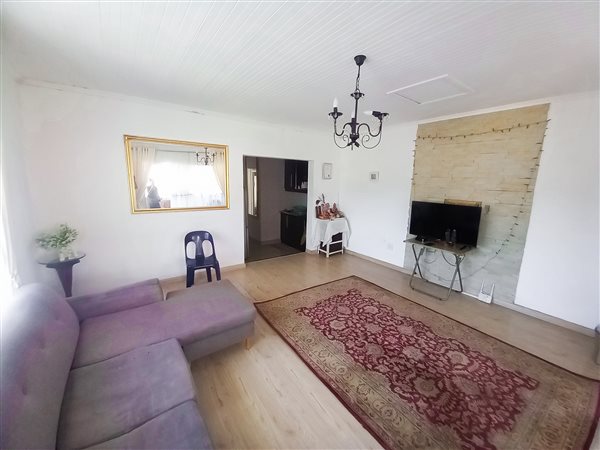 4 Bedroom House 4 Bedroom House