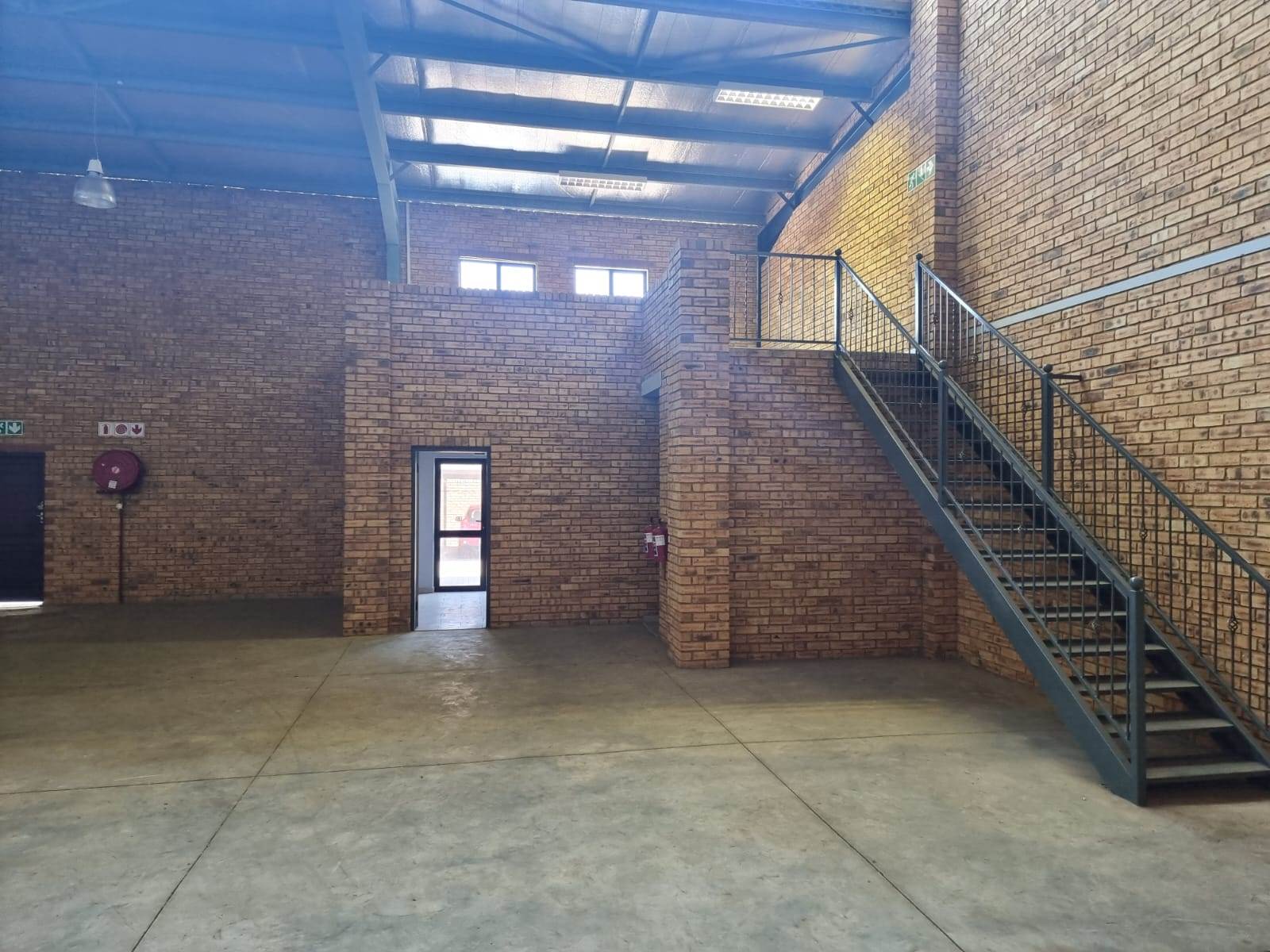 314  m² Industrial space in Willow Park Manor photo number 13